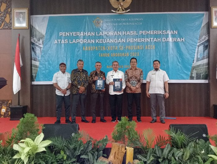 Sekretaris Daerah Kabupaten Aceh Singkil | Berita Pemkab Aceh Singkil Kembali Raih Opini WTP Ke-8 Kalinya, Ini Pesan Pj. Bupati Azmi